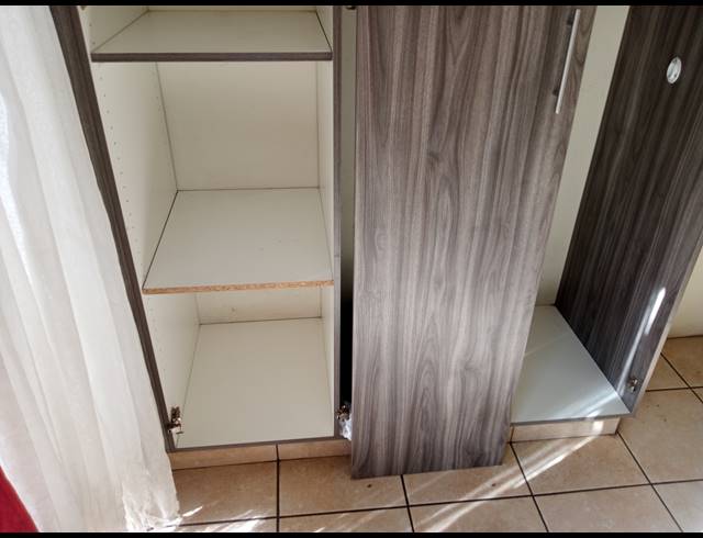 1 BEDROOM SECTIONAL TITLE FOR SALE IN COMET